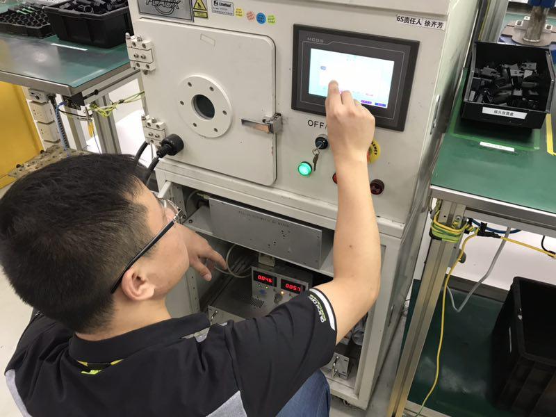 蜜桃精品成人影片售后服务进行中