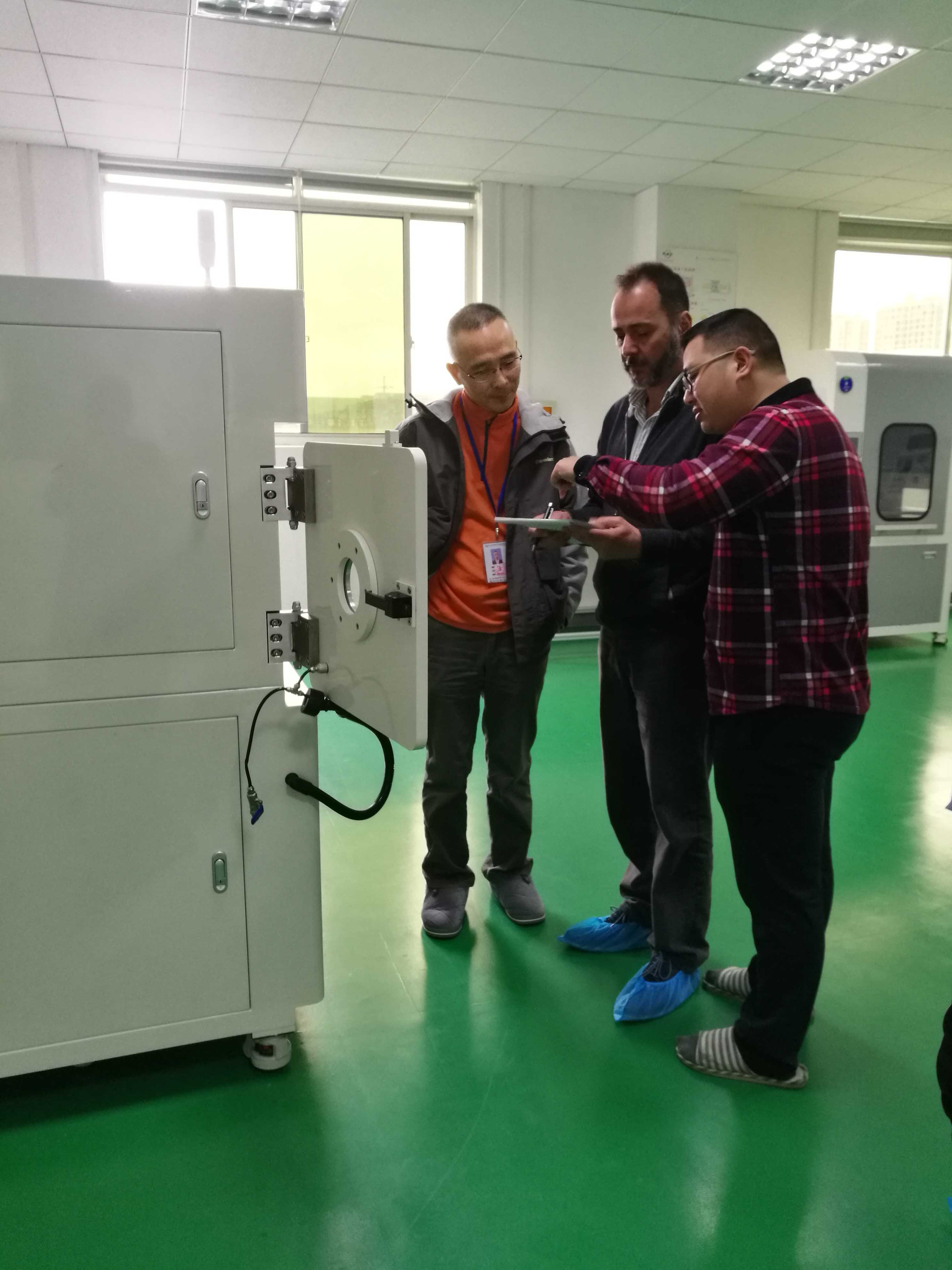 蜜桃精品成人影片接待西班牙客户
