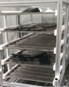 塑料件放置托架-蜜桃精品成人影片蜜桃网站在线观看机